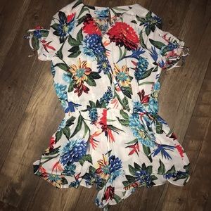 🛍UMGEE ROMPER!! 🛍